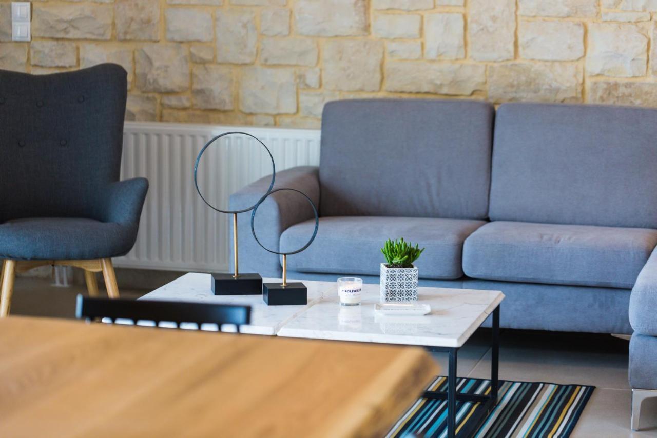 Villa Aelia I Modern & Ideal For Large Groups Galatás 外观 照片