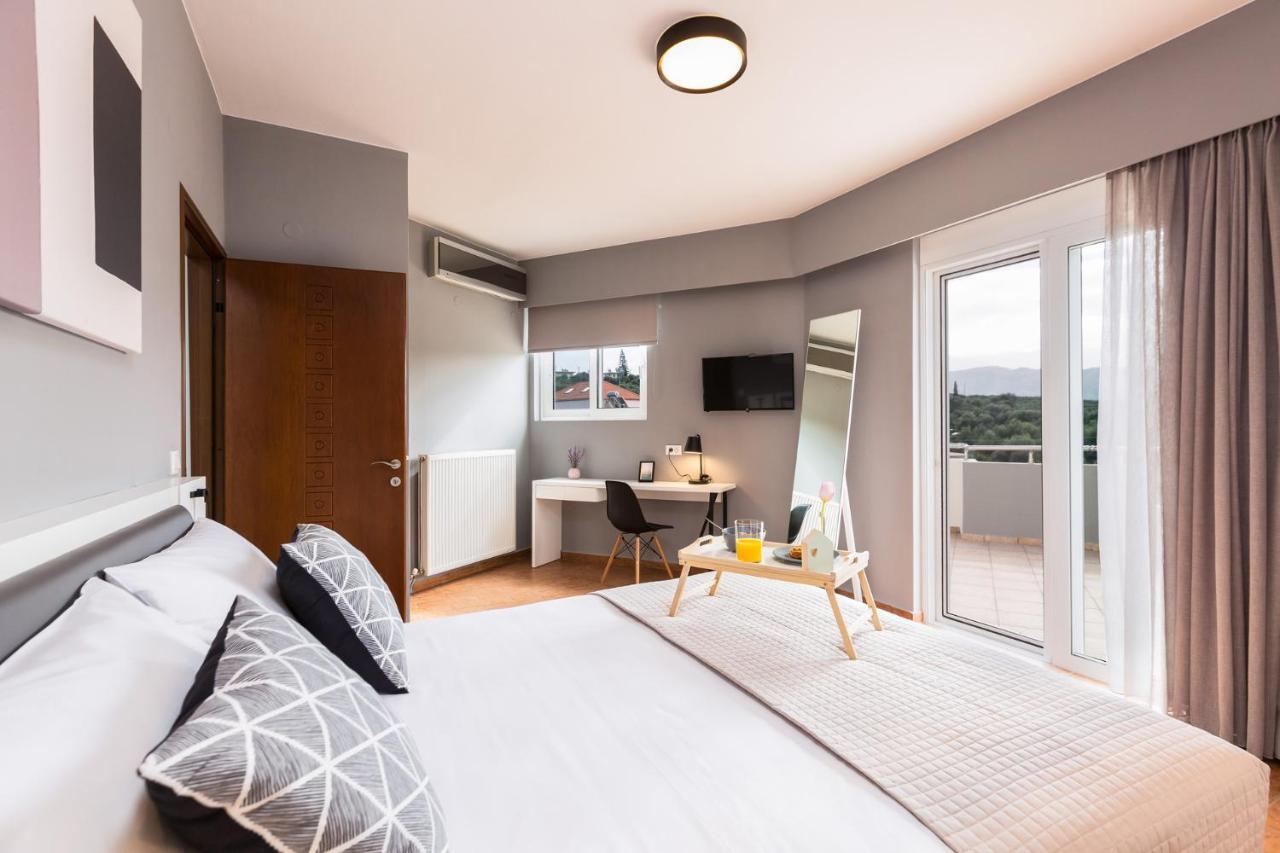 Villa Aelia I Modern & Ideal For Large Groups Galatás 外观 照片